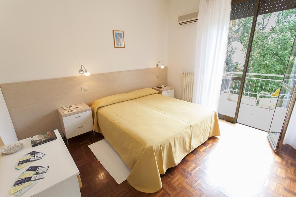 Hotel Rossini Tabiano Terme Exterior foto