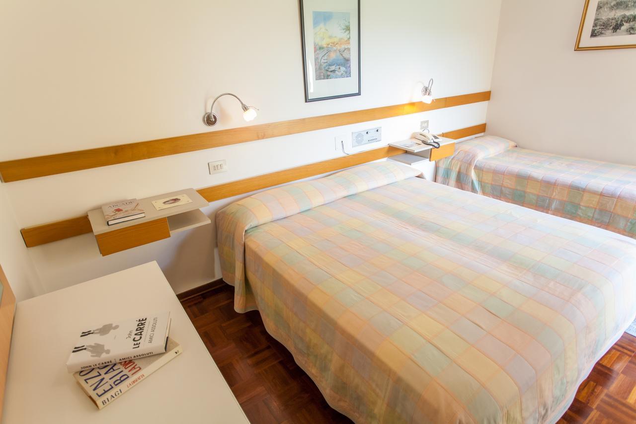 Hotel Rossini Tabiano Terme Exterior foto